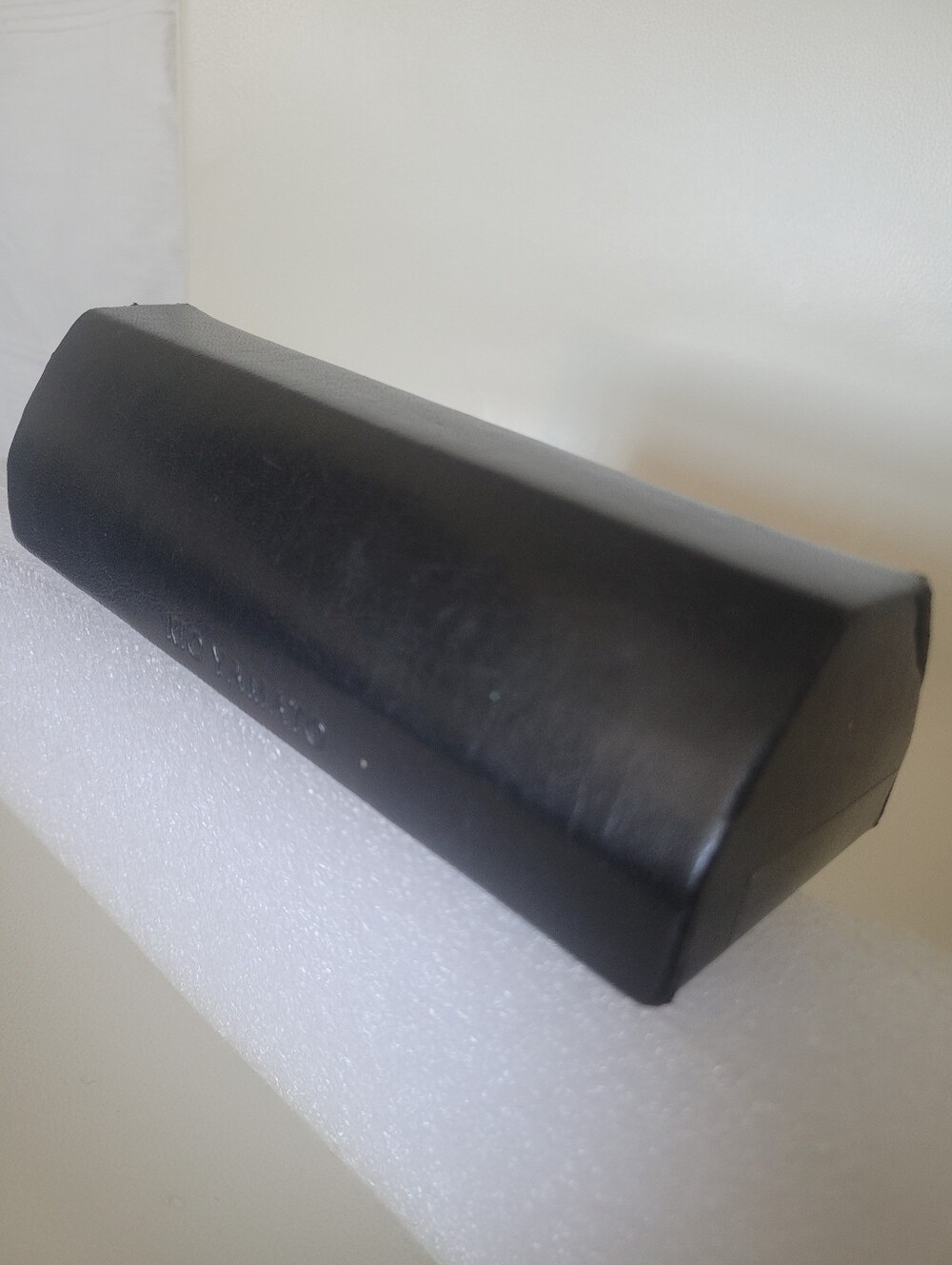 KIO YAMATO Black Hard Shell Eyeglass Case Structured Vegan Leatherette